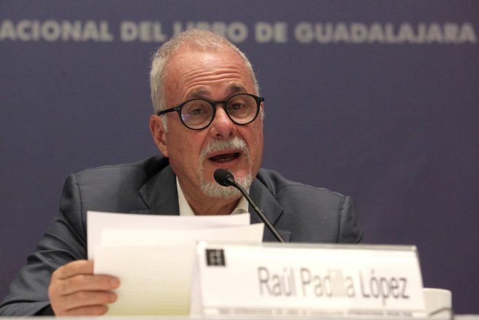 cacique-Raúl Padilla López Universidad de Guadalajara Rector general