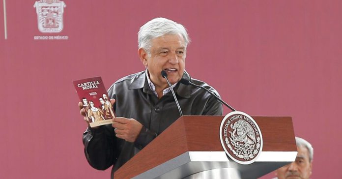 partidero criterios AMLO Andrés Manuel López Obrador Cartilla Moral