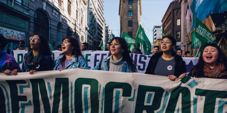 Partidero-democracia-feminismo-américa latina-mirada violeta-guadalupe ramos ponce-golpe de estado-bolivia-asilo