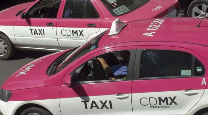taxis-taxista-karen-partidero-ciudad de méxico-cmdx