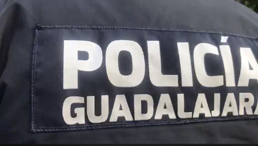 Investigan a policías de Guadalajara por muerte de joven tras ser detenido