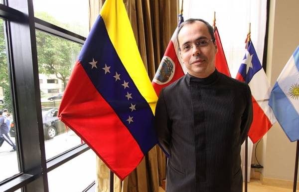J. j. rENDÓN-ENRIQUE ALFARO RAMÍREZ-GOBIERNO DE JALISCO-PARTIDERO-CAPERUCITA Y EL LOBO-ALEJANDRO PUERTO-ASESOR