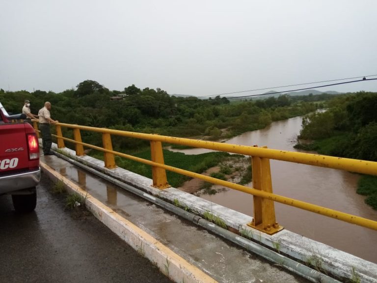 Genevieve-huracán-categoría 4-partidero-jalisco-lluvias