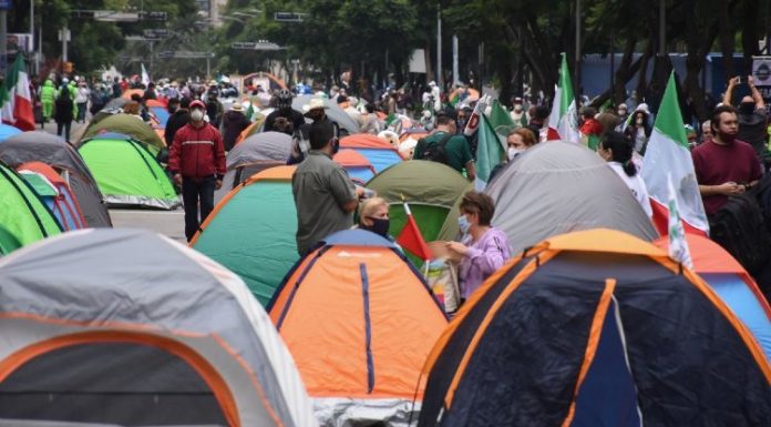 amlo-frenaaa-manifestantes-partidero-lópez obrador-revocación de mandato-2022-plantón