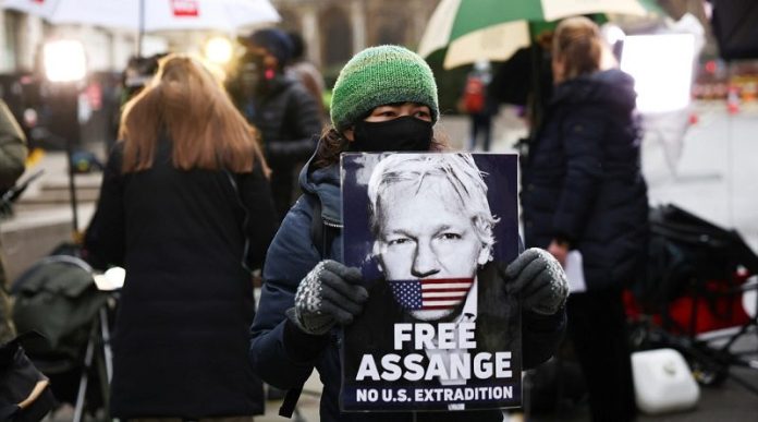 julian Assange-partidero-wikileaks-asilo político-estados unidos-méxico-amlo-andrés manuel lópez obrador