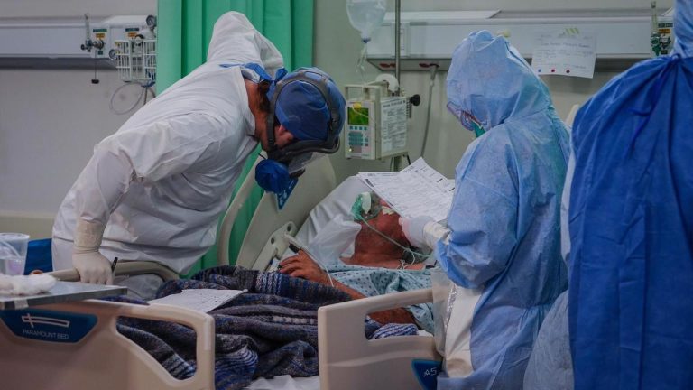 covid-19-60 años-edad-fallecimientos-partidero-sars-cov-2-coronavirus-jalisco