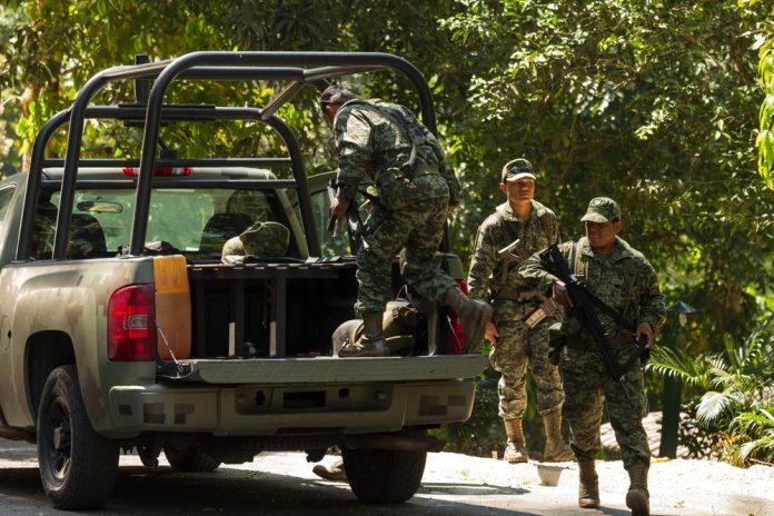partidero-guerrero-guerreros unidos-ejército-ayotzinapa-43-normalistas-desaparición