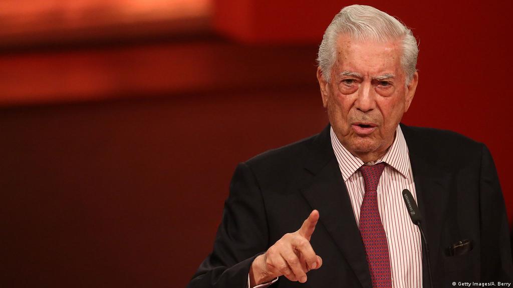 En medio de la polémica, aprueban ingreso de Vargas Llosa a la Academia Francesa