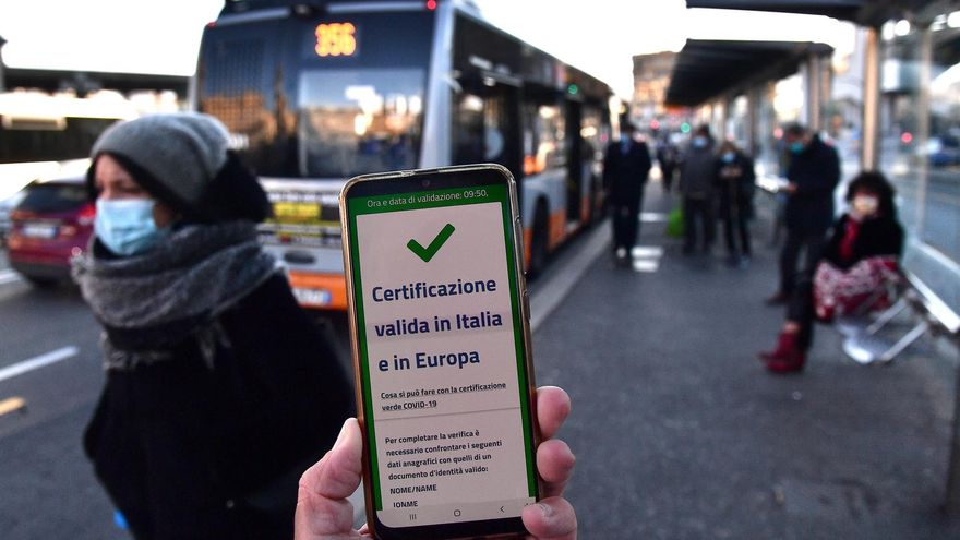 No vacunados no podrán utilizar transporte público en Italia