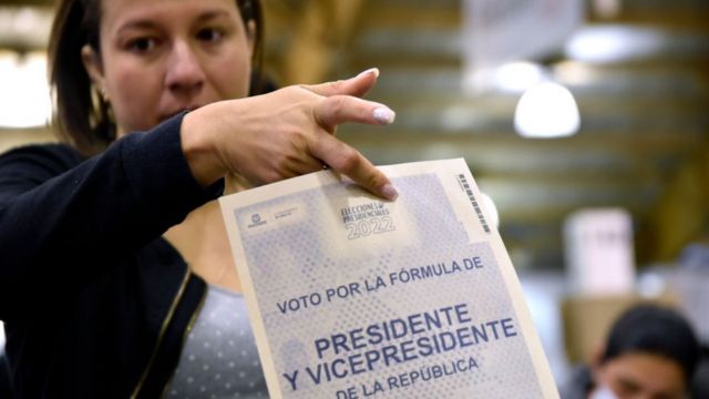 Petro y Hernández disputarán segunda vuelta en elecciones colombianas
