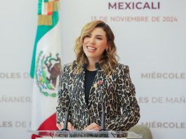 Marina del Pilar Ávila Olmeda durante un acto oficial en Baja California, mayo de 2025