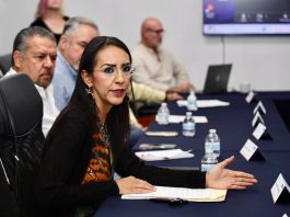 Laura Imelda Pérez Segura, alcaldesa de Tlaquepaque, presente en la sesión. Foto: ayuntamiento de Tlaquepaque.