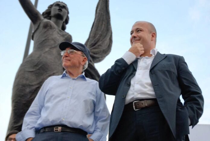 enrique garaiz izarra con enrique alfaro ramírez