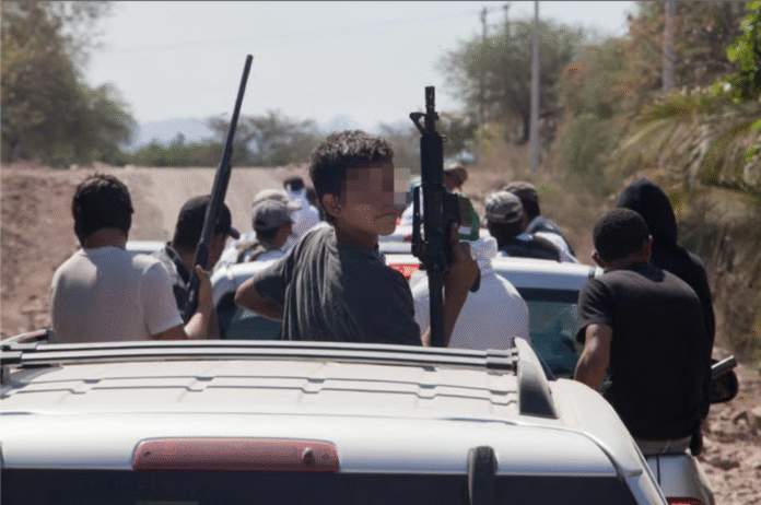 jóvenes en medio del crimen organizado