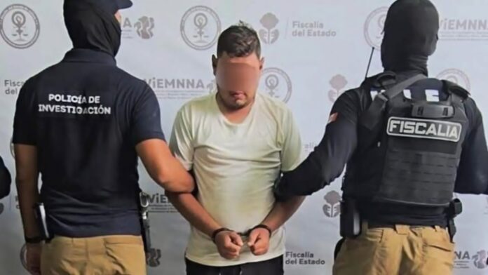 detenido por tocar a una menor