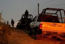 Detienen a ocho policías michoacanos, con drogas; reportan hechos violentos en Cotija y Zinapécuaro
