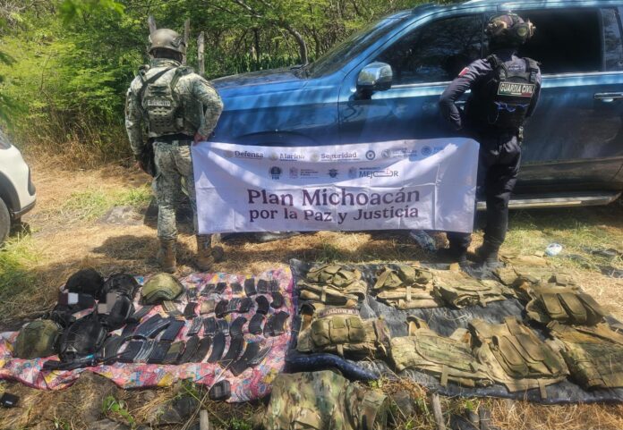 aseguramiento_tio_lako_cjng.jpg aseguramiento al cjng, célula del tío lako, michoacán