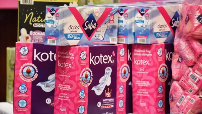 menstruación, méxico, reinicio, alex izán