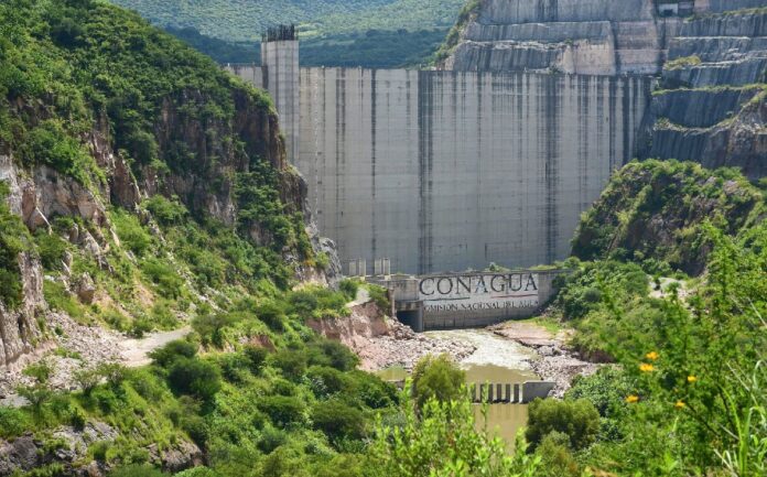 recientemente-reiniciaron-trabajos-construccion-presa